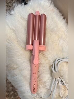 Foxybae Baby Blush Wavy Baby Triple Waver - New without box